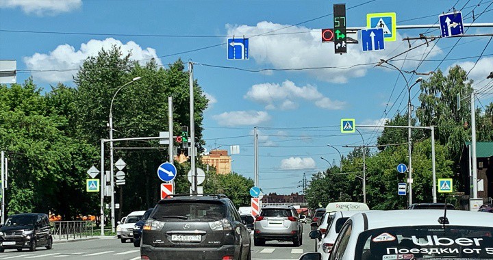 Повторяем правила при помощи реальных новосибирских дорожных ситуаций